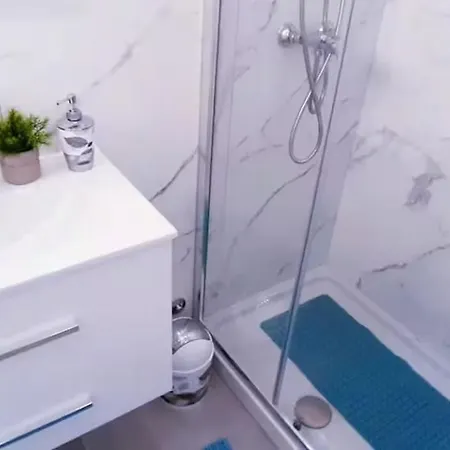 Sunny Pool Patio - 2 Bedrooms 2 Baths