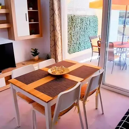 Sunny Pool Patio - 2 Bedrooms 2 Baths Costa Adeje (Tenerife)