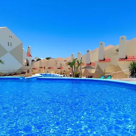 Sunny Pool Patio - 2 Bedrooms 2 Baths Costa Adeje (Tenerife)
